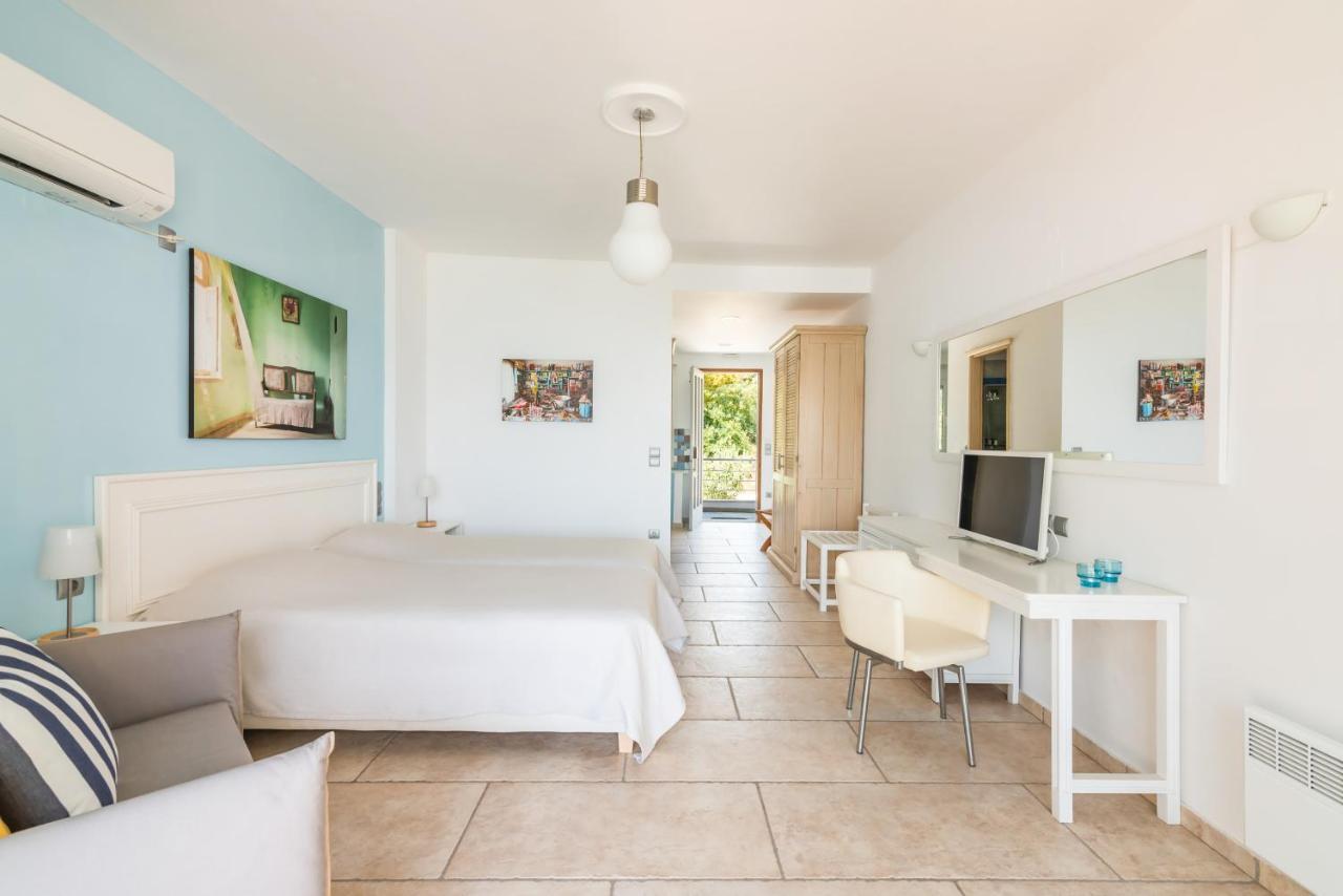 Sideratos Apartments Karfas Bagian luar foto