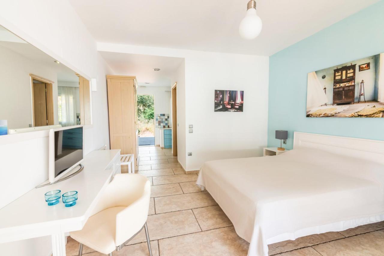 Sideratos Apartments Karfas Bagian luar foto