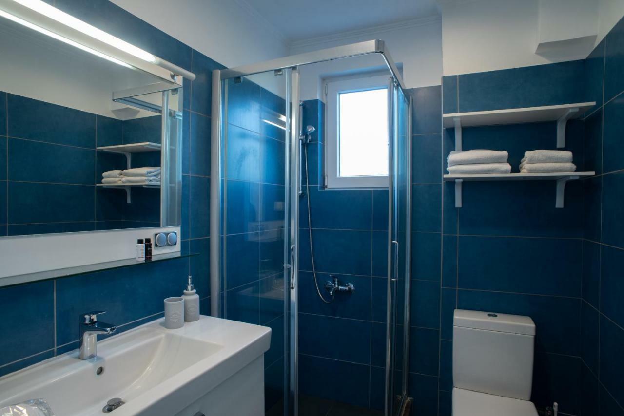 Sideratos Apartments Karfas Bagian luar foto